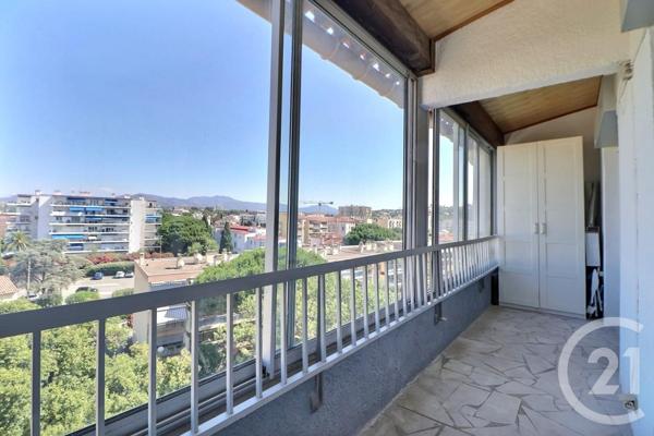 Appartement T4 à vendre  4 pièces - 80,74 m2 ST RAPHAEL - 83