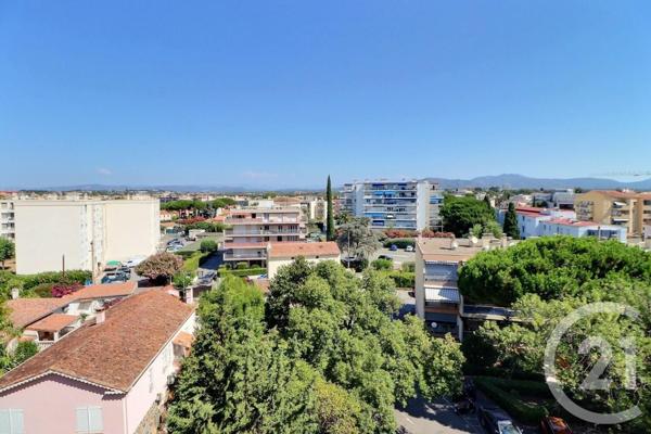 Appartement T4 à vendre  4 pièces - 80,74 m2 ST RAPHAEL - 83