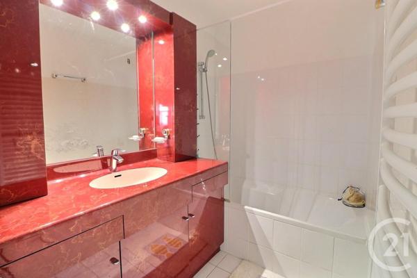 Appartement T4 à vendre  4 pièces - 80,74 m2 ST RAPHAEL - 83