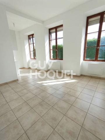 À louer Appartement 2 pièces Centre-ville d'Ivry-la-Bataille