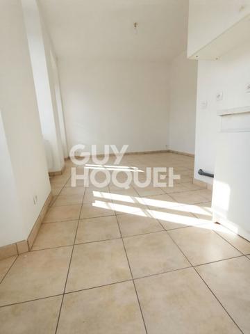 À louer Appartement 2 pièces Centre-ville d'Ivry-la-Bataille
