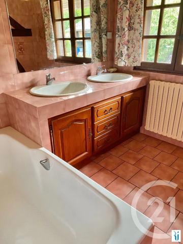 Maison à vendre  6 pièces - 191,88 m 2   ST LEGER DU BOURG DENIS  - 76