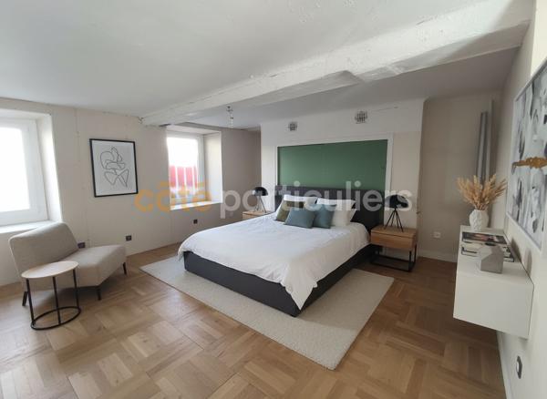 Vente
                Maison167 m² - 8 Pièces -
                    MEZIDON VALLEE D AUGE (14270)