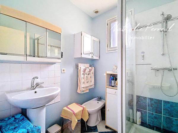 MAISON EN CAMPAGNE - ENVIRONNEMENT PAISIBLE