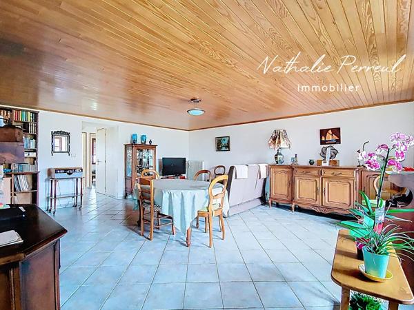 MAISON EN CAMPAGNE - ENVIRONNEMENT PAISIBLE