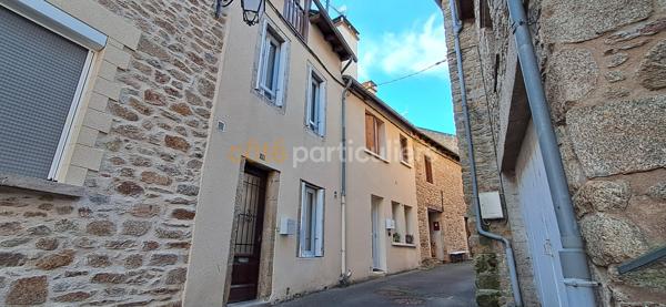 Location Appartement99,25 m² - 4 Pièces - CASSAGNES BEGONHES (12120)