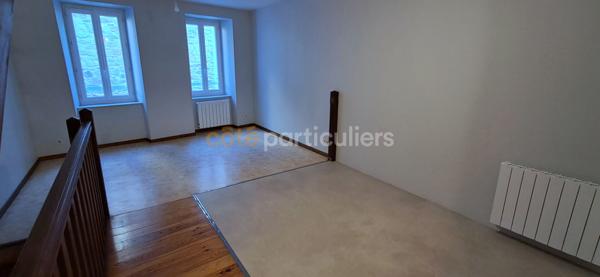 Location Appartement99,25 m² - 4 Pièces - CASSAGNES BEGONHES (12120)
