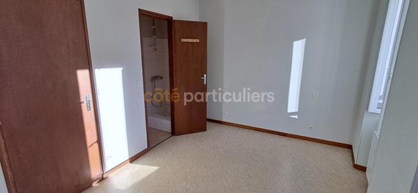 Location Appartement99,25 m² - 4 Pièces - CASSAGNES BEGONHES (12120)