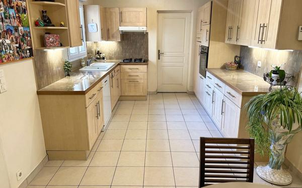 Maison à vendre    5 pièces • 151,46 m2 Meaux