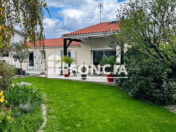 À vendre Maison 5 pièces 129.98 m² - La Roche-sur-yon 85000