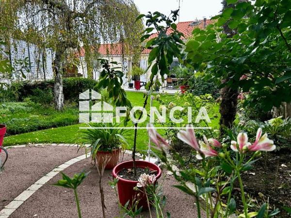 À vendre Maison 5 pièces 129.98 m² - La Roche-sur-yon 85000