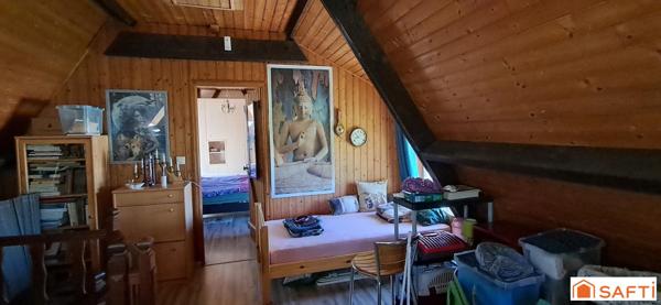 Belle propriété discrète proche centre touristique