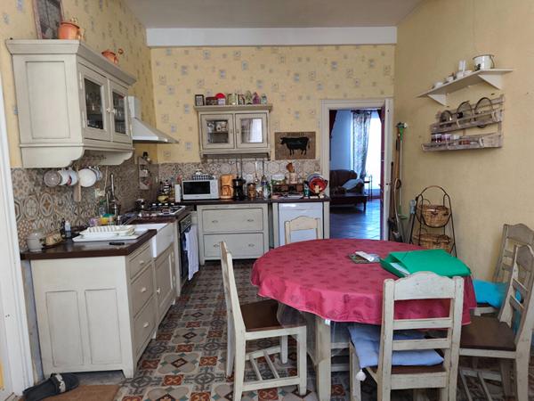 Maison 6 pièces avec studio garage et jardin à Lézignan-Corbières