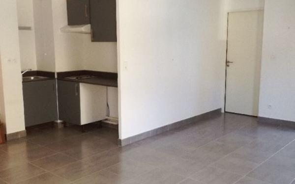 Appartement à louer    2 pièces • 47,72 m2 Nîmes