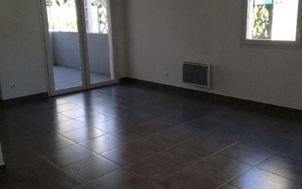 Appartement à louer    2 pièces • 47,72 m2 Nîmes