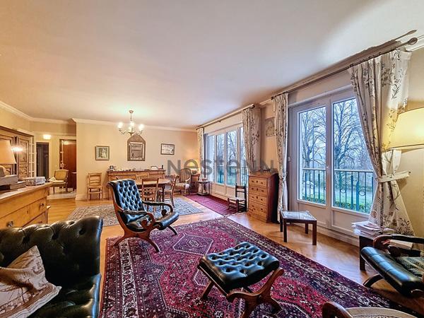 RARE AU QUAI PAUL BERT, PROCHE TRAMWAY, APPARTEMENT T5+BALCON+PARKING ET GARAGE+ CAVE