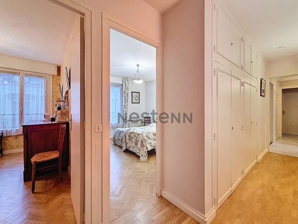 RARE AU QUAI PAUL BERT, PROCHE TRAMWAY, APPARTEMENT T5+BALCON+PARKING ET GARAGE+ CAVE