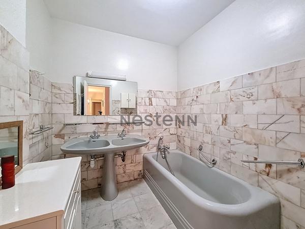 RARE AU QUAI PAUL BERT, PROCHE TRAMWAY, APPARTEMENT T5+BALCON+PARKING ET GARAGE+ CAVE