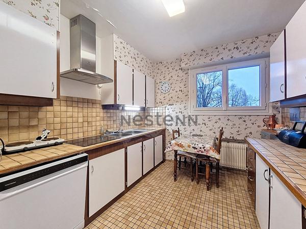 RARE AU QUAI PAUL BERT, PROCHE TRAMWAY, APPARTEMENT T5+BALCON+PARKING ET GARAGE+ CAVE