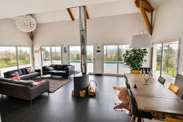 Maison Evecquemont 9 pièce(s) 253 m2 €895 000 ** - Référence 1784