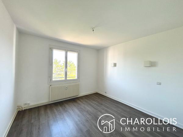 Nouveauté ! Appartement T4 - 71m² - CHARNAY LES MÂCON