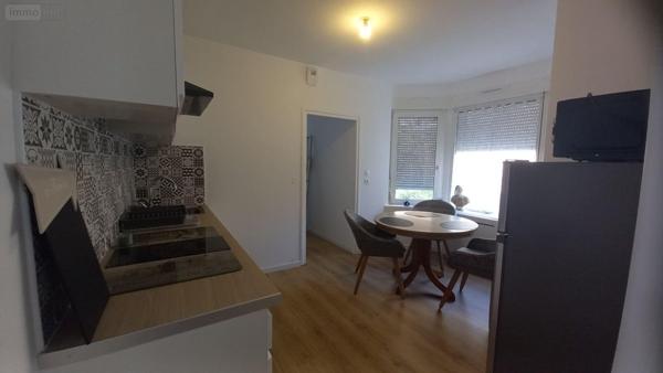 Appartement à louer à Estaires dans le Nord (59940), ref : DLOC617