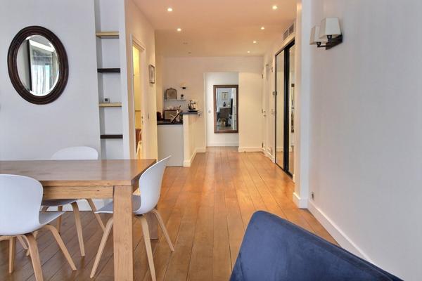 Location meublée-  Paris 75008 - 72 m²- 2 chambres - 6 500 - Avenue Montaigne