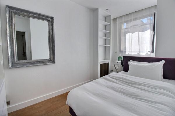 Location meublée-  Paris 75008 - 72 m²- 2 chambres - 6 500 - Avenue Montaigne