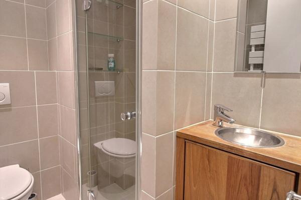 Location meublée-  Paris 75008 - 72 m²- 2 chambres - 6 500 - Avenue Montaigne