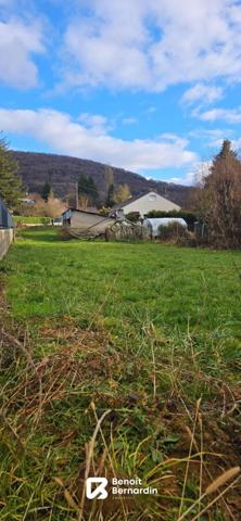 Terrain 752 m² zone UB – Avanne-Aveney