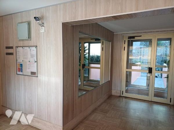 Studio 2 min plage avec terrasse