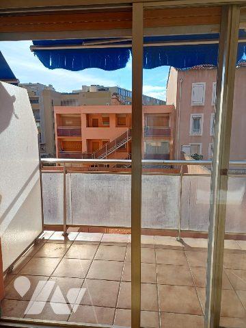 Studio 2 min plage avec terrasse