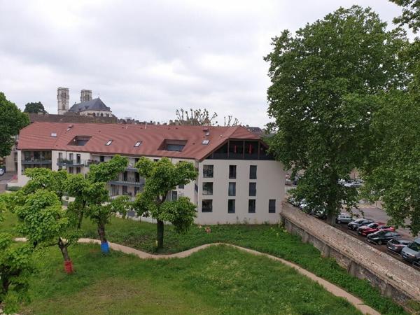Appartement à louer    2 pièces •  Chalon-sur-Saône