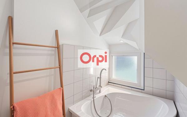 Maison à vendre    5 pièces •  Zonza