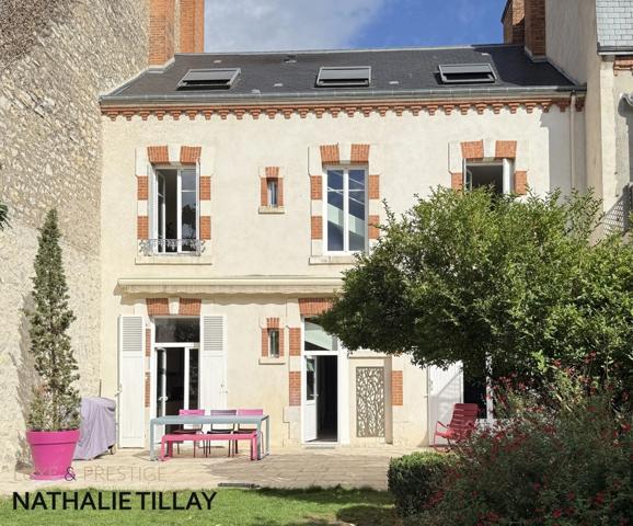 Orléans Dunois, maison bourgeoise à vendre, grand jardin et stationnements, parcelle 457 m²