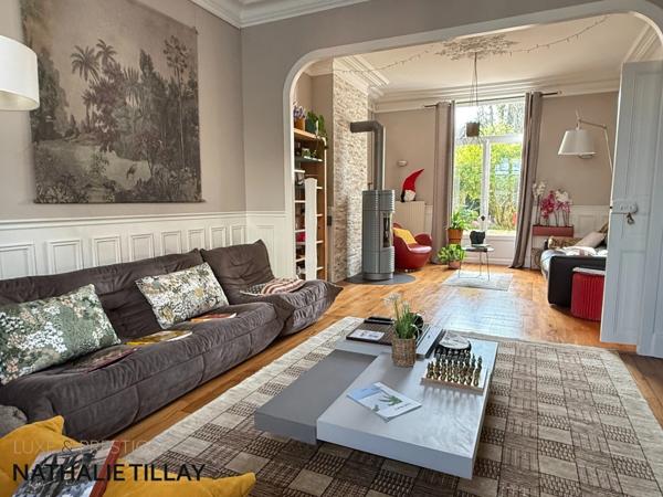 Orléans Dunois, maison bourgeoise à vendre, grand jardin et stationnements, parcelle 457 m²