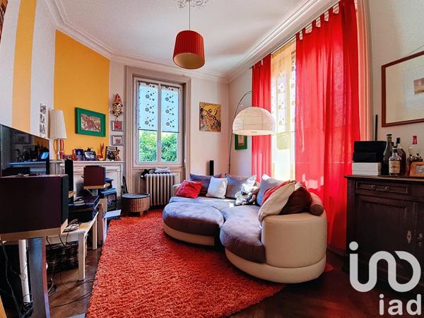 Maison 7 pièces de 174 m² à Vénissieux (69200)