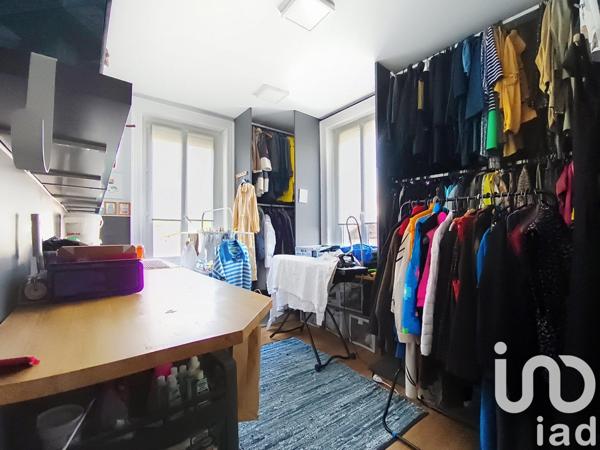 Maison 7 pièces de 174 m² à Vénissieux (69200)