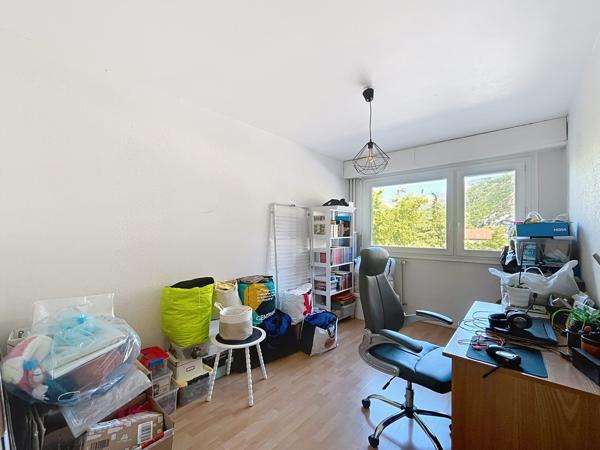 Appartement à vendre, 4 pièces - Saint-Égrève 38120