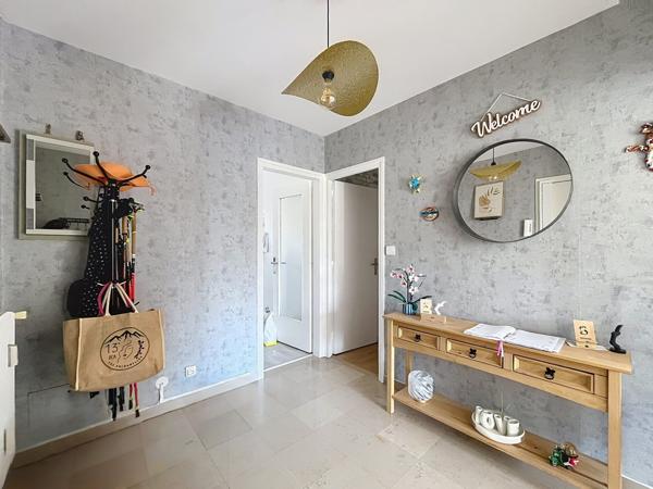 Appartement à vendre, 4 pièces - Saint-Égrève 38120
