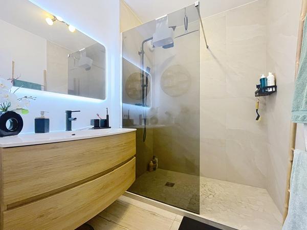 Appartement à vendre, 4 pièces - Saint-Égrève 38120