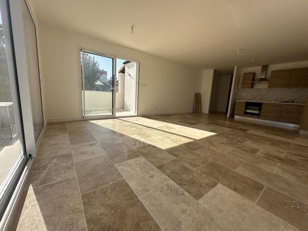 Maison  3 pièce(s)  2 chambre(s)  84.2 m²