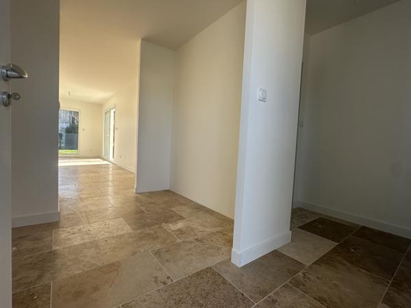 Maison  3 pièce(s)  2 chambre(s)  84.2 m²