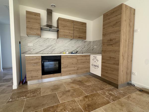 Maison  3 pièce(s)  2 chambre(s)  84.2 m²