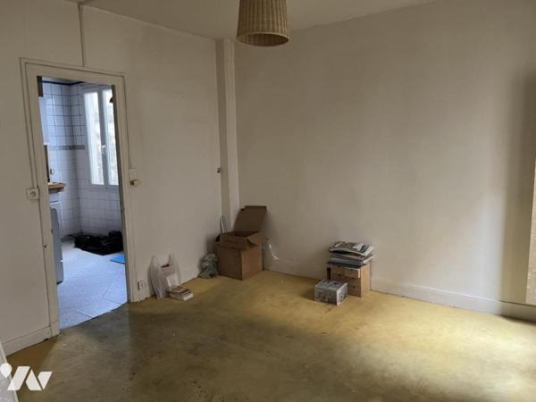Appartement deux pièces, secteur Jules Joffrin