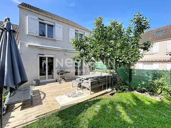 A vendre Maison de 6 pièces de 106 m2 à Plaisir - Quartier de la Bretechelle