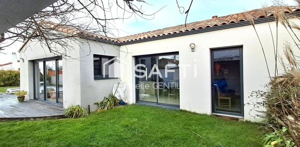 Belle maison contemporaine de plain pied - Piscine - Garage double