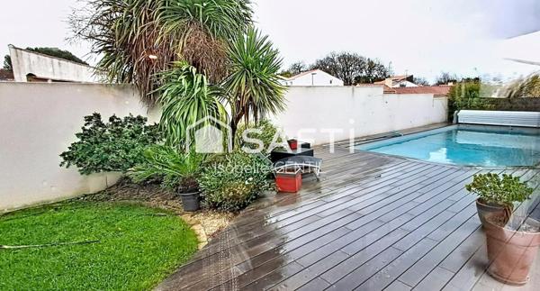 Belle maison contemporaine de plain pied - Piscine - Garage double