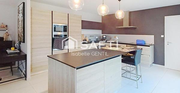 Belle maison contemporaine de plain pied - Piscine - Garage double