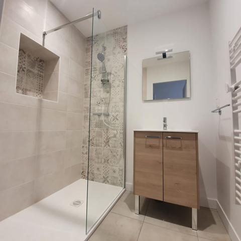 Maison mitoyenne 1 côté à louer, 4 pièces - Saint-Julien-l'Ars 86800
